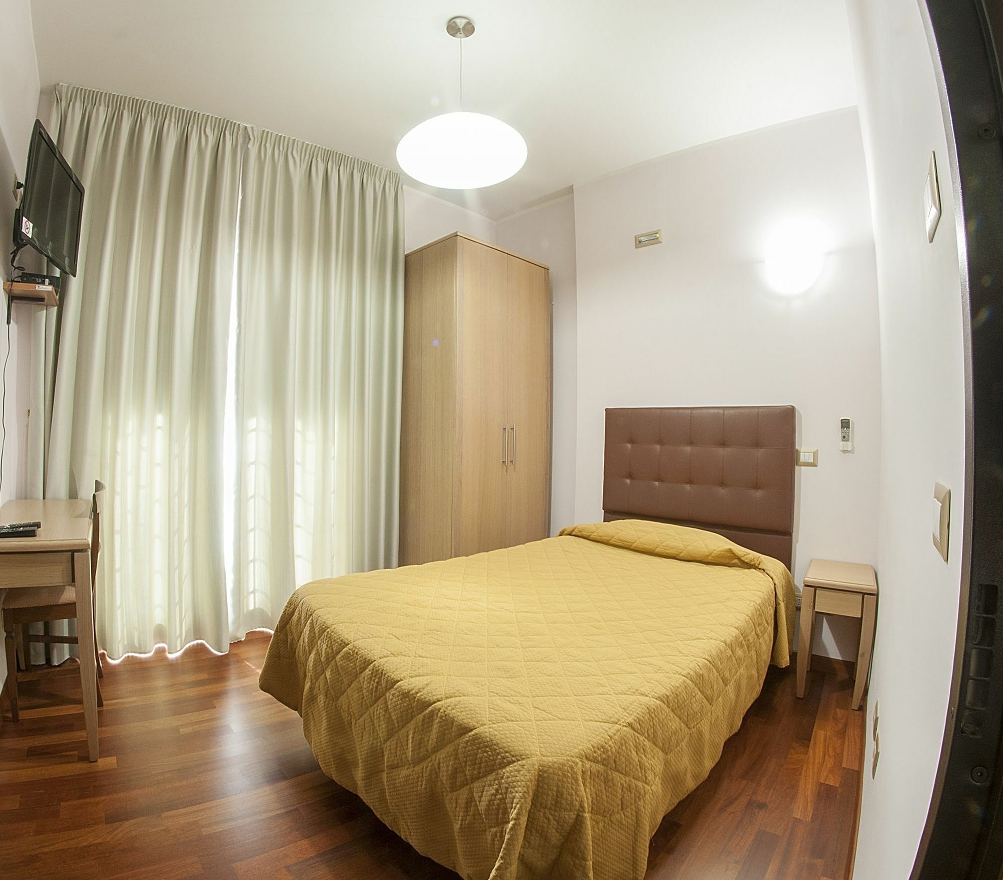 Domus Traiani Fiumicino Hotel Exterior photo